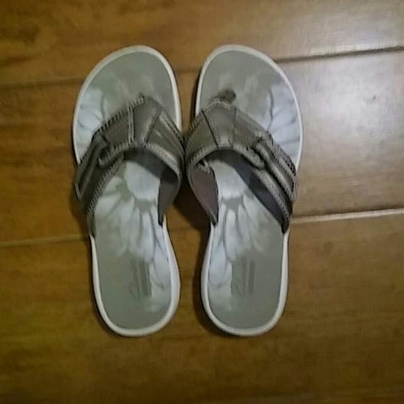 clarks mena silk bronze